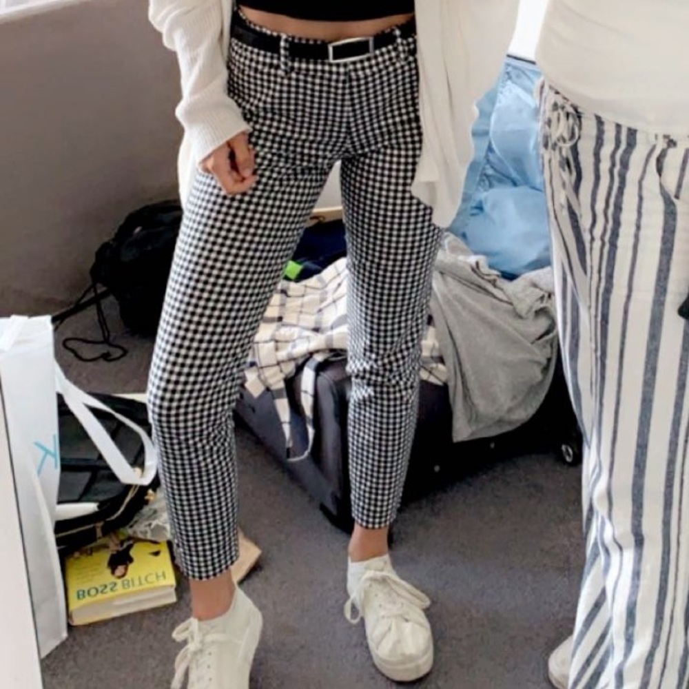 Old Navy checkered pixi pants - Picture 1 of 4